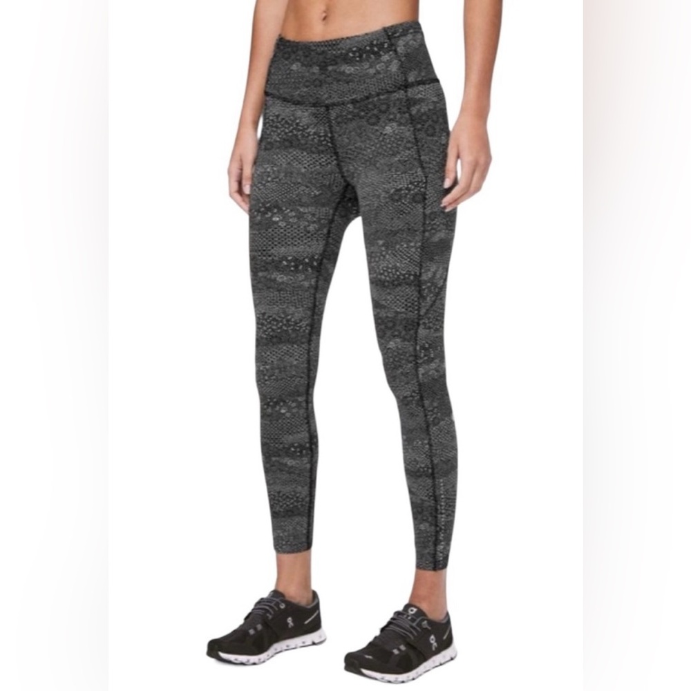Lululemon Fast & Free 7/8 Tight II *Nulux 25" Meisai White Black Size 6
